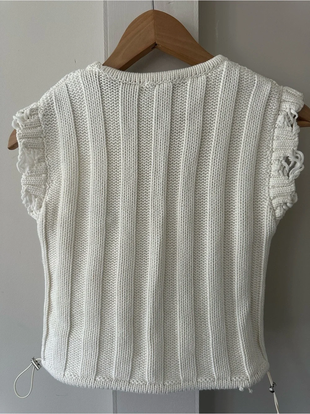 ZARA CREAM KNIT CROP TOP W/ DRAW STRING AT HEM DISTRESSED CAPPED SLEEVES SZ M - Picture 5 of 7